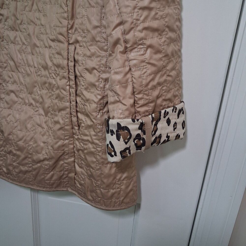 Chico's Sz 3 Quilted Jacket Tan Beige Leopard Animal Print Lining Pins Included - Picture 14 of 16